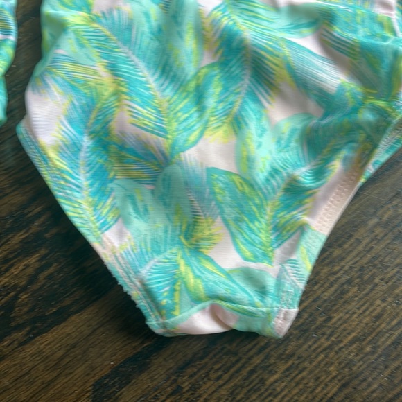 Pink and green palm ruffle bow swimsuits 2t Flaoatimini TBBC Cecil & Lou - Picture 5 of 5